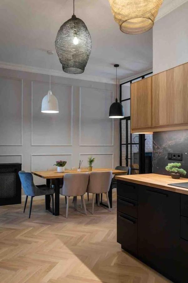 Apartment Luxurious Flat In Center